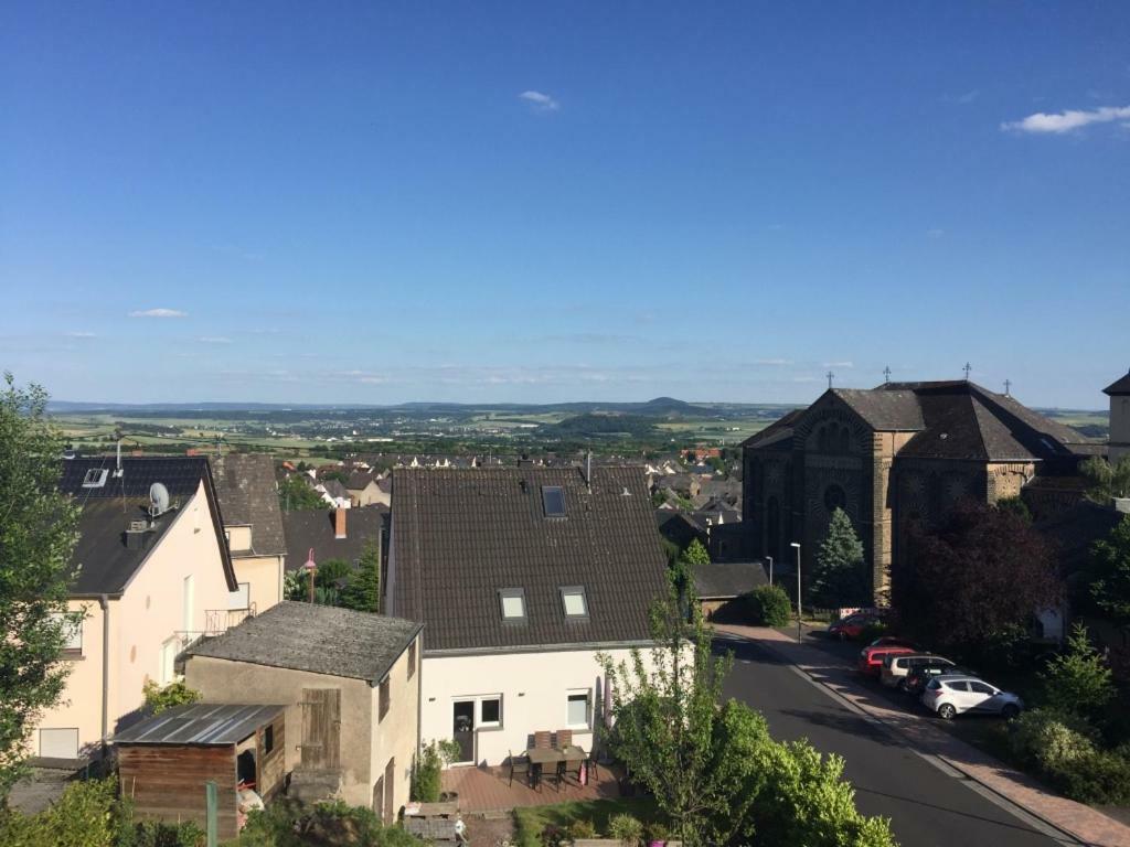 Ferienwohnungen Pellenzblick - Wohnen Auf Zeit - Nickenich ภายนอก รูปภาพ